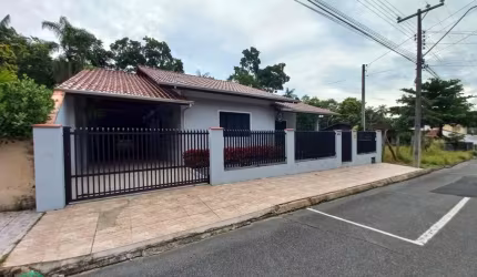 Casa com 3 quartos à venda no Encano, Indaial , 201 m2 por R$ 560.000