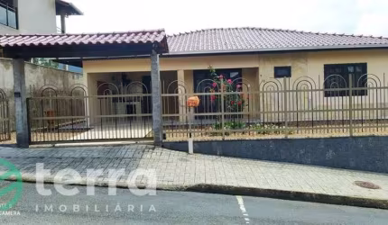 Casa com 3 quartos à venda no Tapajós, Indaial  por R$ 480.000