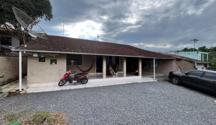 Casa com 3 quartos à venda no Rio Morto, Indaial , 133 m2 por R$ 480.000