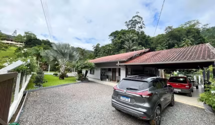 Chácara / sítio com 4 quartos à venda no Arapongas, Indaial , 290 m2 por R$ 950.000