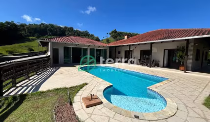 Chácara / sítio com 5 quartos à venda no Braço do Norte, Massaranduba  por R$ 2.200.000