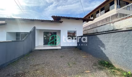 Casa com 2 quartos para alugar no Sol, Indaial , 60 m2 por R$ 1.390