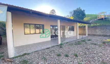 Casa com 3 quartos para alugar no Estrada das Areias, Indaial , 99 m2 por R$ 1.700