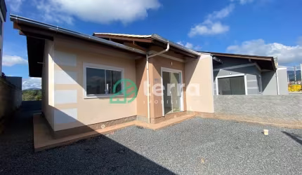 Casa com 2 quartos para alugar em Benedito, Indaial , 48 m2 por R$ 1.600