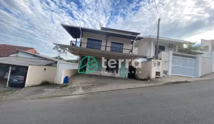Prédio à venda no Tapajós, Indaial , 180 m2 por R$ 690.000