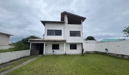 Excelente Casa na Praia da Pinheira à 300 metros do mar - Palhoça SC