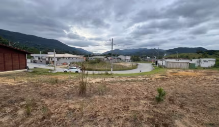 Terreno excelente com 340 M², o loteamento Bosque São Jose um dos mais bem localizado em Forquilhas, São José/SC