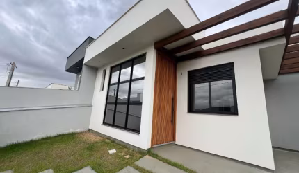 Casa com 3 dormitórios à venda, 115 m² por R$ 675.000,00 - Forquilhas - São José/SC