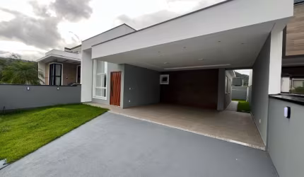 casa 03 dormitórios sendo um suíte no Lisboa 3 Forquilhas -São José SC