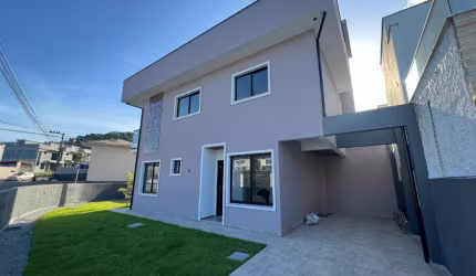 Sobrado à venda, 100 m² 03 dormitórios com suíte por R$ 580.000,00 - Potecas - São José/SC