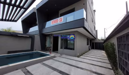 Triplex Alto Padrão em Praia de Leste Frente Mar