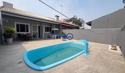 Linda Residência no Balnéario Canoas