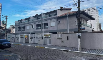 Sobrado com 2 dormitórios à venda, 117 m² por R$ 580.000,00 - Aviação - Praia Grande/SP