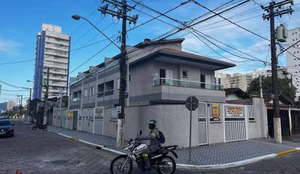 Sobrado com 3 dormitórios à venda, 115 m² por R$ 540.000,00 - Aviação - Praia Grande/SP