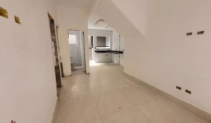 Casa com 2 dormitórios à venda, 48 m² por R$ 338.000,00 - Maracanã - Praia Grande/SP