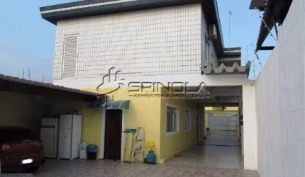 Casa com 3 dormitórios à venda, 190 m² por R$ 850.000 - Vila Tupi - Praia Grande/SP