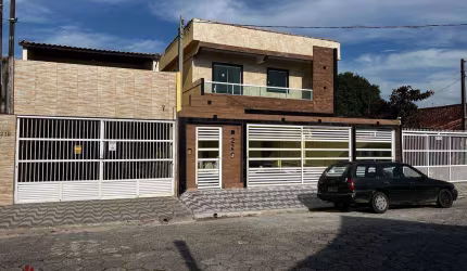 Casa com 2 dormitórios à venda, 52 m² por R$ 290.000,00 - Maracanã - Praia Grande/SP