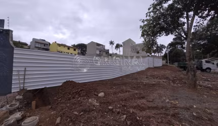 Terreno para alugar, 1100.00 m2 por R$7500.00  - Campina Do Siqueira - Curitiba/PR