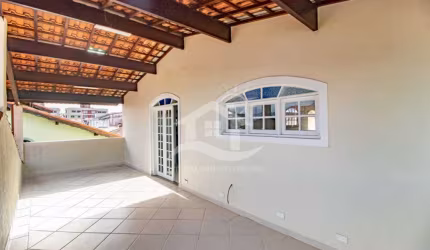 Casa Térrea à venda , 4 quarto(s),  sendo 4 suíte(s)  no bairro Oasis, 240 metros da praia, Peruíbe-SP