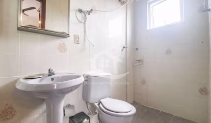Apartamento Amplo à venda , 3 quarto(s),  sendo 1 suíte(s) (Condomínio Solar dos Passaros ) no bairro Centro, 600 metros da praia, Peruíbe-SP