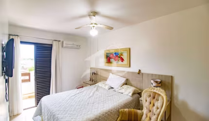 Casa Sobrado à venda , 4 quarto(s),  sendo 4 suíte(s)  no bairro Jardim Imperador, 50 metros da praia, Peruíbe-SP