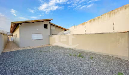 Casa Térrea à venda , 2 quarto(s),  sendo 1 suíte(s)  no bairro Cidade Nova Peruíbe, 1 metros da praia, Peruíbe-SP