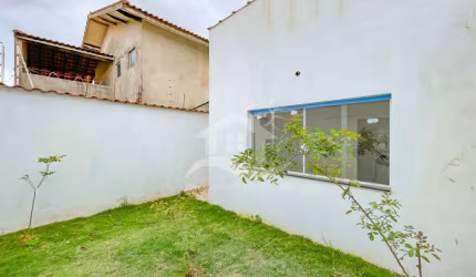 Casa Térrea com piscina à venda com piscina, 2 quarto(s),  sendo 1 suíte(s)  no bairro Park DAville, 2000 metros da praia, Peruíbe-SP