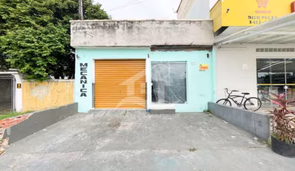 Casa Térrea à venda , 2 quarto(s),  sendo 1 suíte(s)  no bairro Stella Maris, 1000 metros da praia, Peruíbe-SP