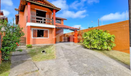 Casa Assobradada para alugar , 4 quarto(s),  sendo 2 suíte(s)  no bairro Bougainville Residencial III, 800 metros da praia, Peruíbe-SP