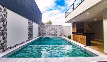 Casa Assobradada à venda , 4 quarto(s),  sendo 3 suíte(s)  no bairro São José, 700 metros da praia, Peruíbe-SP