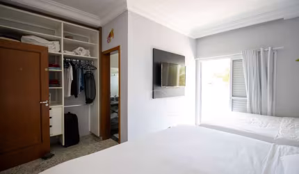 Casa Sobrado Novo à venda com piscina, 11 quarto(s),  sendo 11 suíte(s)  no bairro Jardim Imperador, 0 metros da praia, Peruíbe-SP