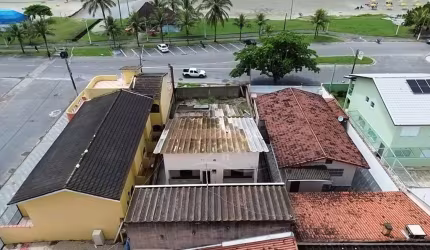 Casa Térrea à venda , 4 quarto(s),  sendo 2 suíte(s)  no bairro Stella Maris, 0 metros da praia, Peruíbe-SP