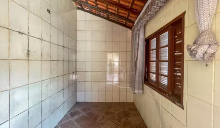 Casa Térrea com Edícula à venda , 3 quarto(s),  sendo 1 suíte(s)  no bairro Oasis, 900 metros da praia, Peruíbe-SP