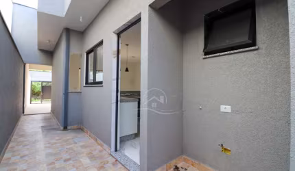 Casa Térrea à venda com piscina, 3 quarto(s),  sendo 1 suíte(s)  no bairro Park DAville, 1500 metros da praia, Peruíbe-SP