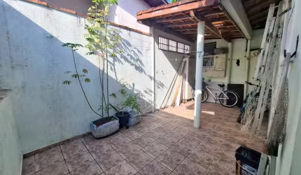 Casa Térrea à venda , 2 quarto(s),  sendo 1 suíte(s)  no bairro Arpoador, 1000 metros da praia, Peruíbe-SP