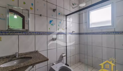 Casa Amplo à venda , 3 quarto(s),  sendo 1 suíte(s)  no bairro Jardim São Luis, 0 metros da praia, Peruíbe-SP