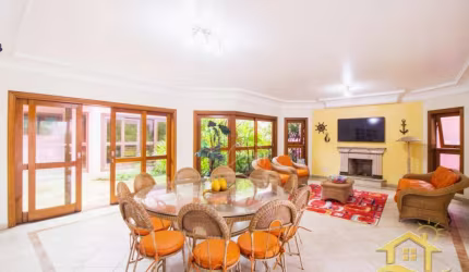 Casa Sobrado à venda com piscina, 4 quarto(s),  sendo 4 suíte(s)  no bairro Cidade Nova Peruíbe, 0 metros da praia, Peruíbe-São Paulo
