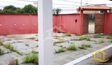 Casa Térrea à venda , 4 quarto(s),  sendo 4 suíte(s)  no bairro Maria Helena Novaes, 600 metros da praia, Peruíbe-SP