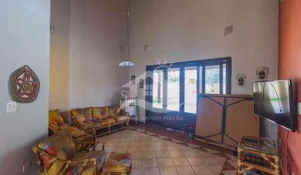 Casa Assobradada à venda , 5 quarto(s),  sendo 3 suíte(s)  no bairro Estância São Marcos, 2500 metros da praia, Peruíbe-SP