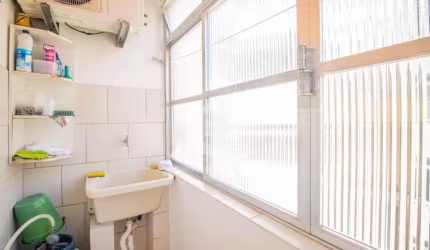 Apartamento Amplo à venda , 2 quarto(s),  sendo 0 suíte(s) (Edifício Republica do Libano) no bairro Centro, 300 metros da praia, Peruíbe-SP