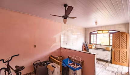 Casa Térrea à venda , 3 quarto(s),  sendo 1 suíte(s)  no bairro Jardim Barra de Jangadas, 800 metros da praia, Peruíbe-SP