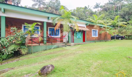 Hotel Pousada à venda , 4 quarto(s),  sendo 4 suíte(s)  no bairro Guaraú, 0 metros da praia, Peruíbe-SP