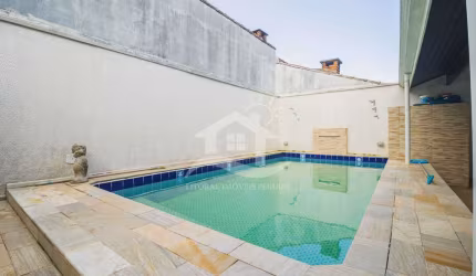 Casa Sobrado à venda , 3 quarto(s),  sendo 1 suíte(s)  no bairro Jardim Imperador, 0 metros da praia, Peruíbe-SP