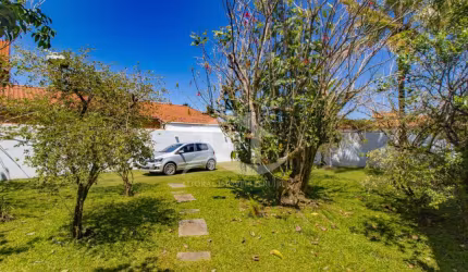 Casa Assobradada à venda com piscina, 4 quarto(s),  sendo 1 suíte(s)  no bairro Turístico, 50 metros da praia, Peruíbe-SP