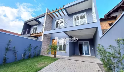 Sobrado à Venda por R$599.000,00 - Girassol - Gravataí, RS