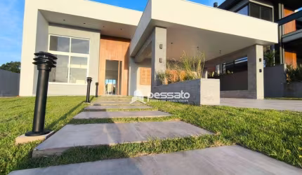 Casa à Venda por R$2.190.000,00 - Prado Los Álamos - Gravataí, RS