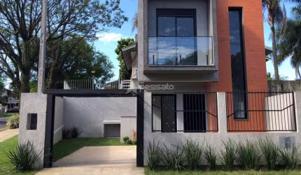 Sobrado à Venda por R$559.000,00 - castelo branco - Gravataí, RS