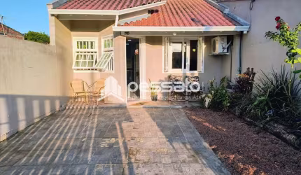 Casa à Venda por R$350.000,00 - Parque dos Anjos - Gravataí, RS