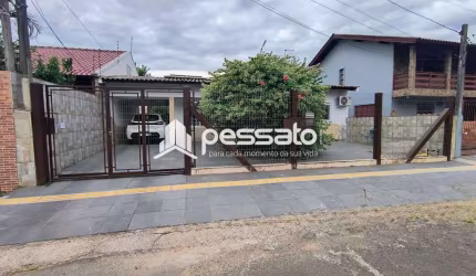 Casa à Venda por R$660.000,00 - Girassol - Gravataí, RS