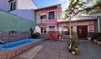 Sobrado à Venda por R$800.000,00 - Santa Fé - Gravataí, RS